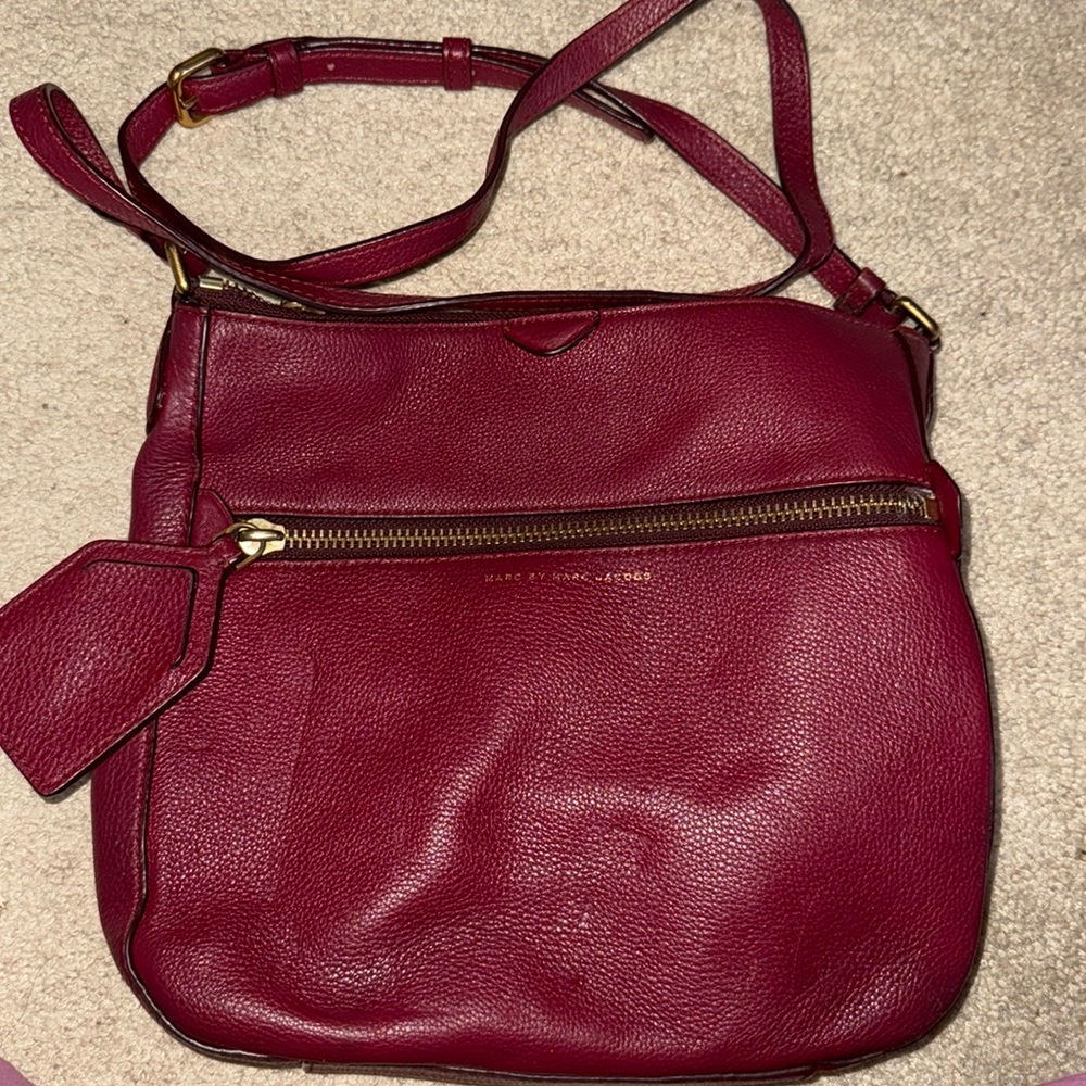 MARC JACOBS CROSS BODY